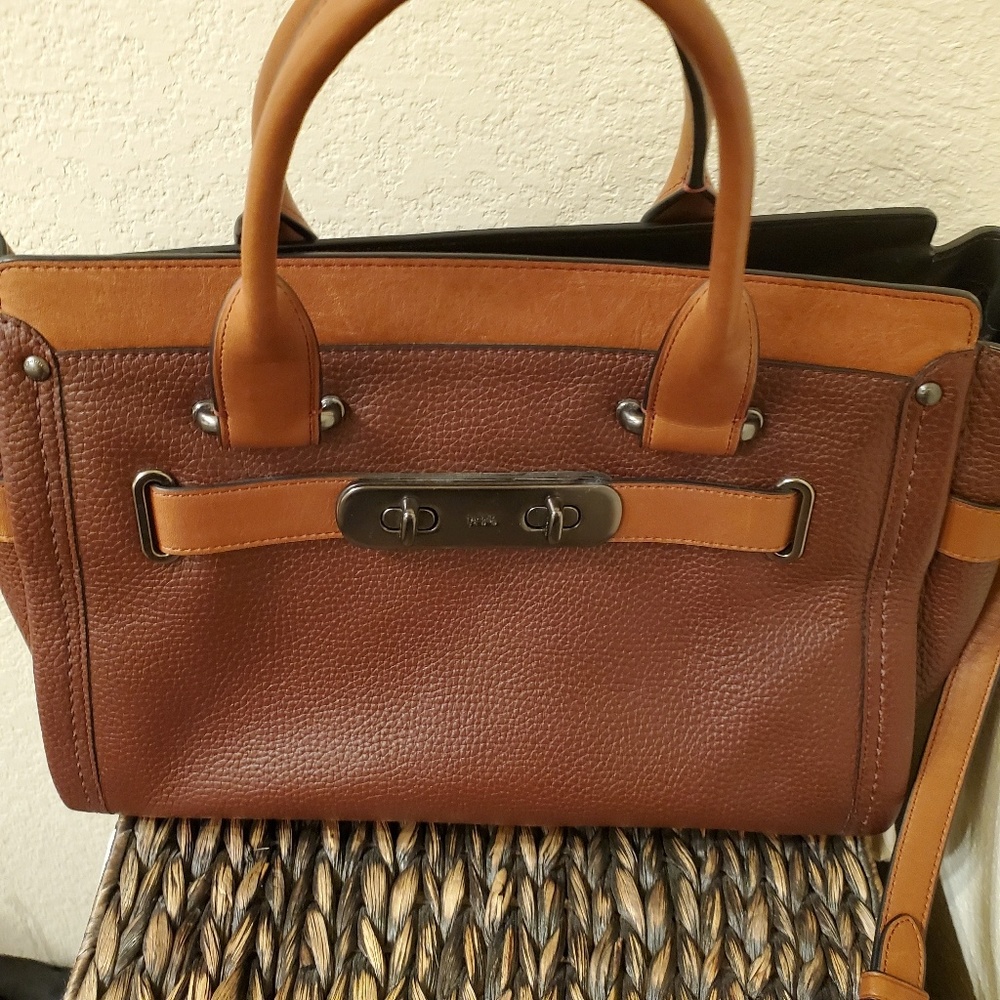 Coach ginger Swagger